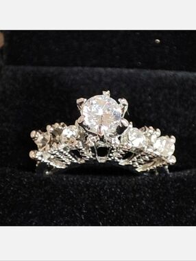 High Prong Set Cubic Zirconia Wedding Band Brand New Costume Jewelry Size 7 NEW